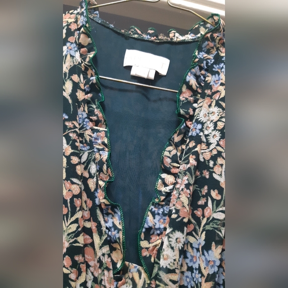 Chiffon ruffle dress - Picture 3 of 5